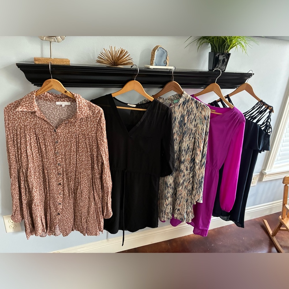 Lot of 5 boutique dresses- Olivaceous, Kanvas, Karlie, Gianni Bini. Size S/M